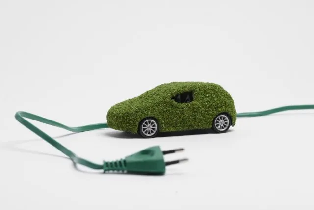 Jak można ładować samochód elektryczny w domu?